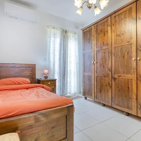 Gem 2br *
